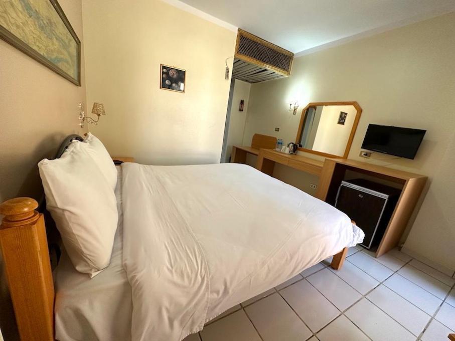 Gaddis Hotel, Suites&Apartments Luxor Buitenkant foto