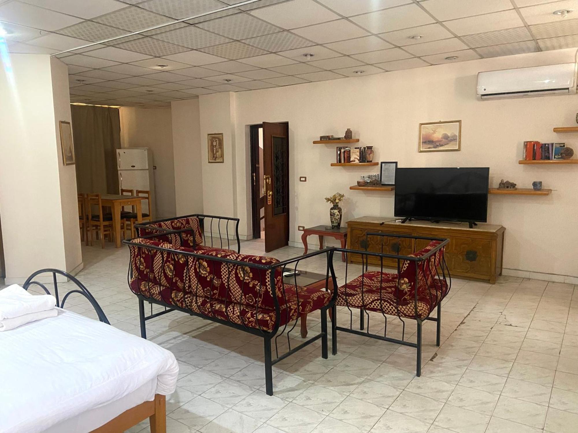 Gaddis Hotel, Suites&Apartments Luxor Buitenkant foto